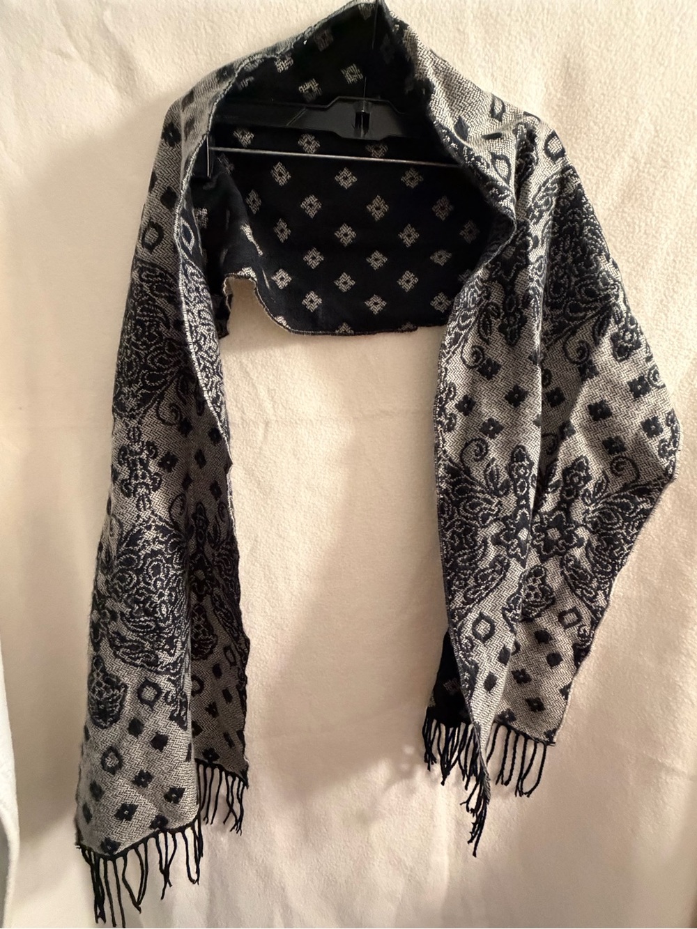 Black and Gray Patterned Women's Scarf